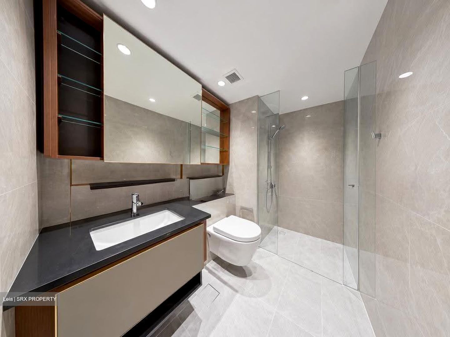 Slim Barracks Rise (D5), Condominium #628909831